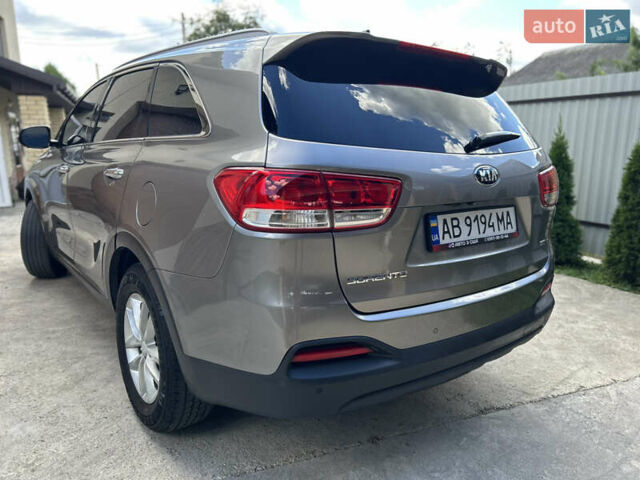 Серый Киа Соренто, объемом двигателя 2.36 л и пробегом 188 тыс. км за 14999 $, фото 8 на Automoto.ua