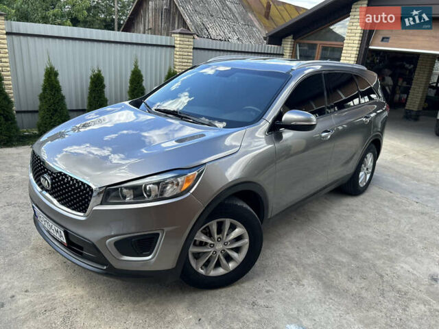 Серый Киа Соренто, объемом двигателя 2.36 л и пробегом 188 тыс. км за 14999 $, фото 12 на Automoto.ua