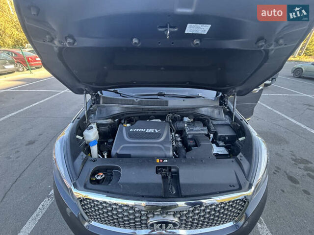 Серый Киа Соренто, объемом двигателя 2 л и пробегом 205 тыс. км за 23300 $, фото 13 на Automoto.ua