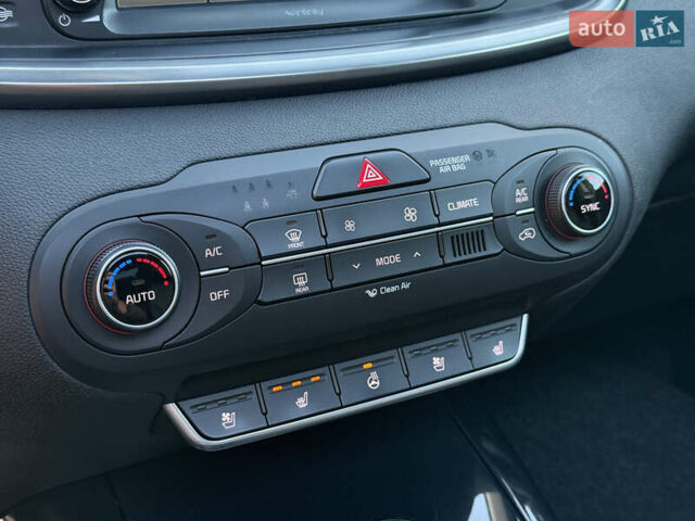 Сірий Кіа Соренто, об'ємом двигуна 2.2 л та пробігом 223 тис. км за 20750 $, фото 69 на Automoto.ua