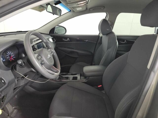 Сірий Кіа Соренто, об'ємом двигуна 0 л та пробігом 142 тис. км за 10400 $, фото 5 на Automoto.ua