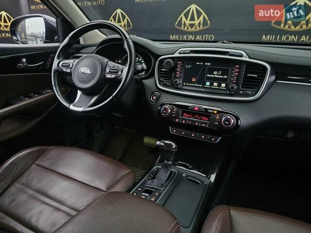 Серый Киа Соренто, объемом двигателя 2.2 л и пробегом 135 тыс. км за 21700 $, фото 17 на Automoto.ua