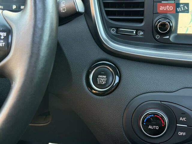 Сірий Кіа Соренто, об'ємом двигуна 2.2 л та пробігом 223 тис. км за 20750 $, фото 64 на Automoto.ua