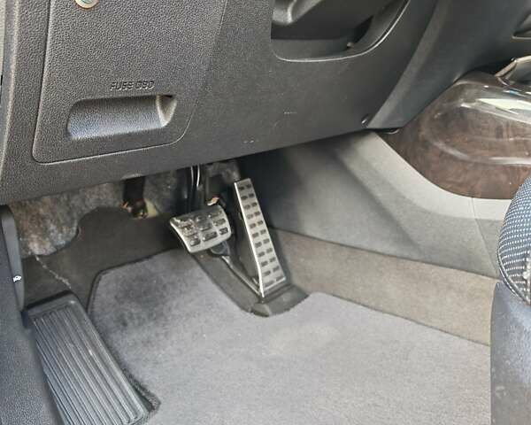 Сірий Кіа Соренто, об'ємом двигуна 2.2 л та пробігом 201 тис. км за 20500 $, фото 50 на Automoto.ua