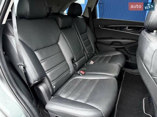 Серый Киа Соренто, объемом двигателя 2.2 л и пробегом 193 тыс. км за 21300 $, фото 56 на Automoto.ua