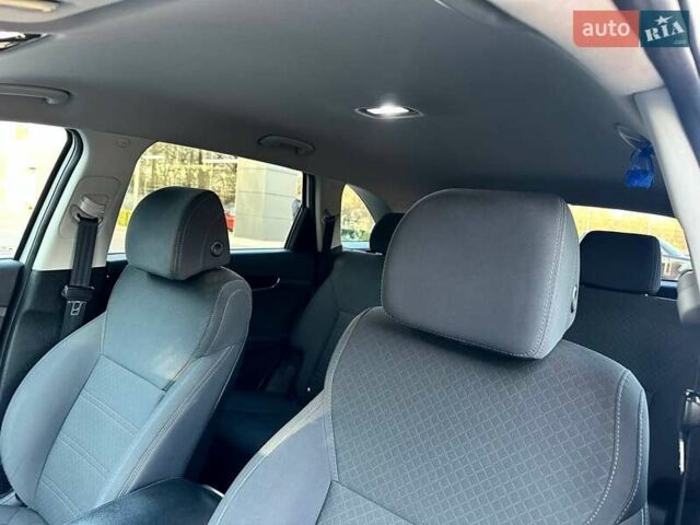 Серый Киа Соренто, объемом двигателя 2.36 л и пробегом 137 тыс. км за 16700 $, фото 23 на Automoto.ua