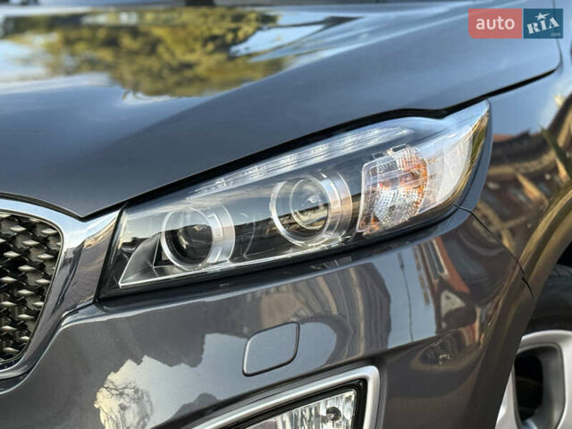 Сірий Кіа Соренто, об'ємом двигуна 2.2 л та пробігом 223 тис. км за 20750 $, фото 18 на Automoto.ua