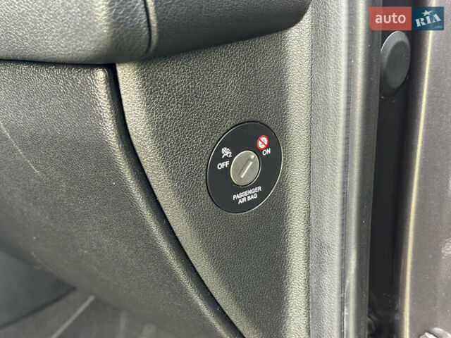 Серый Киа Соренто, объемом двигателя 2.2 л и пробегом 149 тыс. км за 21000 $, фото 87 на Automoto.ua