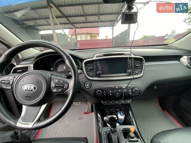 Сірий Кіа Соренто, об'ємом двигуна 2.2 л та пробігом 141 тис. км за 21300 $, фото 4 на Automoto.ua