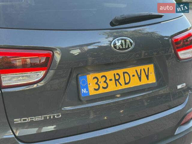 Сірий Кіа Соренто, об'ємом двигуна 2.2 л та пробігом 223 тис. км за 20750 $, фото 29 на Automoto.ua