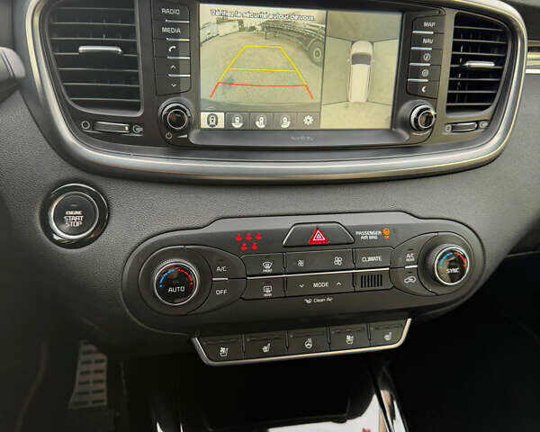 Серый Киа Соренто, объемом двигателя 2.2 л и пробегом 172 тыс. км за 22999 $, фото 19 на Automoto.ua