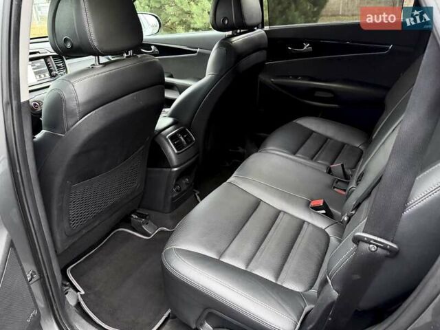 Серый Киа Соренто, объемом двигателя 2.2 л и пробегом 193 тыс. км за 21300 $, фото 53 на Automoto.ua