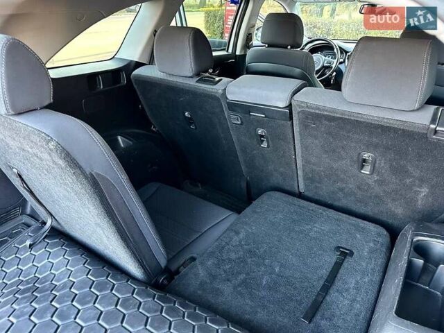 Серый Киа Соренто, объемом двигателя 2.36 л и пробегом 137 тыс. км за 16700 $, фото 20 на Automoto.ua