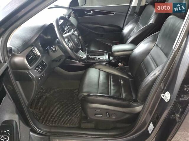 Серый Киа Соренто, объемом двигателя 2.2 л и пробегом 160 тыс. км за 22900 $, фото 13 на Automoto.ua