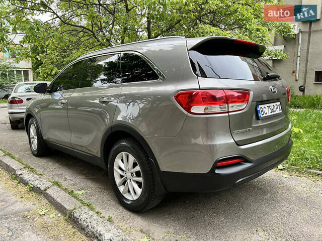 Серый Киа Соренто, объемом двигателя 2.4 л и пробегом 180 тыс. км за 14900 $, фото 27 на Automoto.ua