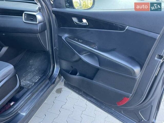 Серый Киа Соренто, объемом двигателя 2.4 л и пробегом 104 тыс. км за 18000 $, фото 26 на Automoto.ua