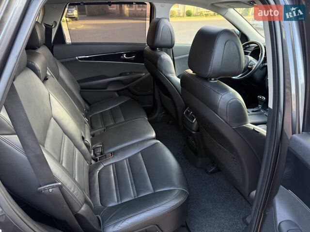 Сірий Кіа Соренто, об'ємом двигуна 2.2 л та пробігом 223 тис. км за 20750 $, фото 89 на Automoto.ua