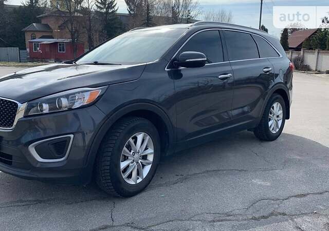 Серый Киа Соренто, объемом двигателя 2.36 л и пробегом 120 тыс. км за 18500 $, фото 6 на Automoto.ua