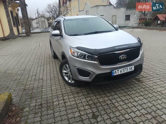 Серый Киа Соренто, объемом двигателя 2.36 л и пробегом 156 тыс. км за 16000 $, фото 6 на Automoto.ua