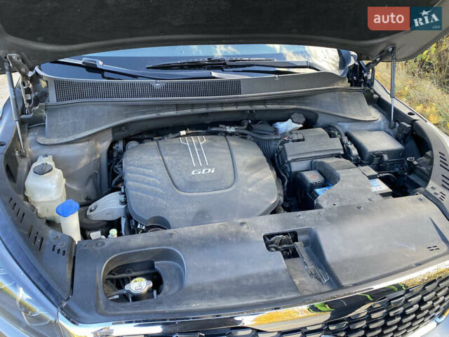 Серый Киа Соренто, объемом двигателя 3.34 л и пробегом 115 тыс. км за 15250 $, фото 15 на Automoto.ua