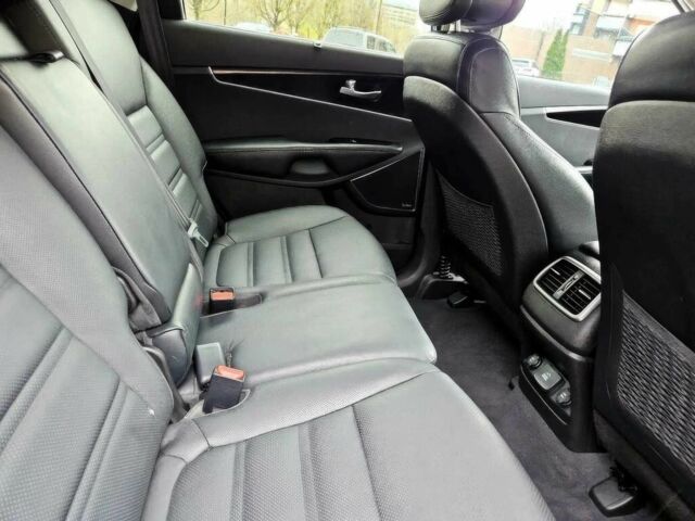 Киа Соренто 2016 в Кривом Роге на Automoto.ua Серый Киа Соренто, объемом двигателя 3.3 л и пробегом 79 тыс. км за 3500 $, фото 10 на Automoto.ua