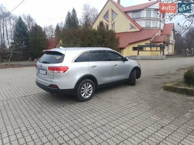 Серый Киа Соренто, объемом двигателя 2.36 л и пробегом 156 тыс. км за 16000 $, фото 3 на Automoto.ua