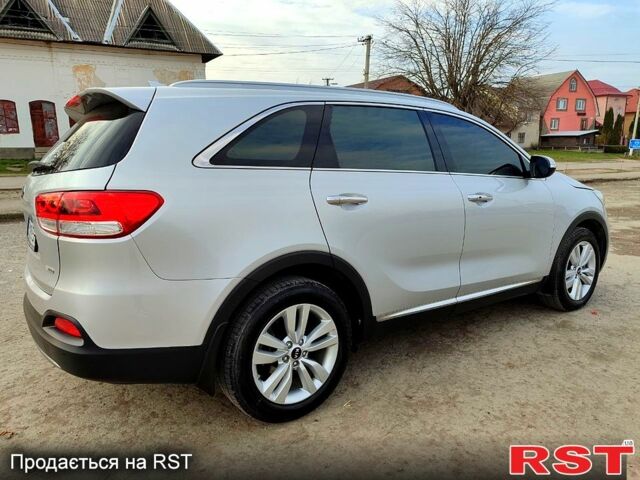 Киа Соренто 2016 в Одессе на Automoto.ua Серый Киа Соренто, объемом двигателя 2 л и пробегом 137 тыс. км за 21000 $, фото 3 на Automoto.ua