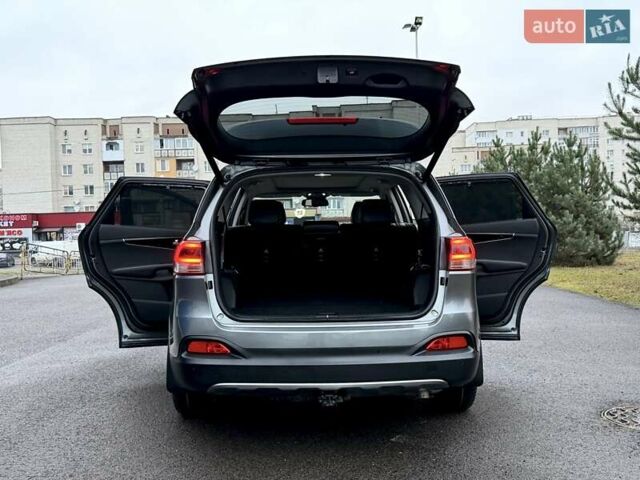 Серый Киа Соренто, объемом двигателя 2.2 л и пробегом 193 тыс. км за 21300 $, фото 17 на Automoto.ua