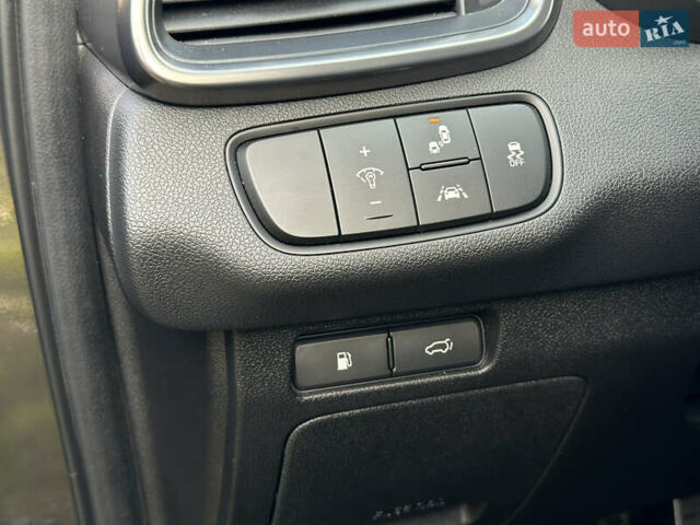 Серый Киа Соренто, объемом двигателя 2.2 л и пробегом 149 тыс. км за 21000 $, фото 37 на Automoto.ua