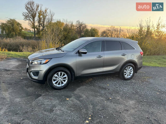 Серый Киа Соренто, объемом двигателя 2.4 л и пробегом 125 тыс. км за 14900 $, фото 11 на Automoto.ua