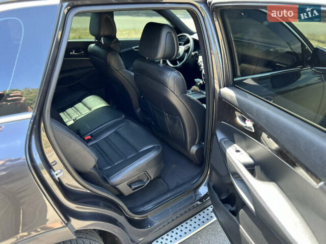 Серый Киа Соренто, объемом двигателя 2 л и пробегом 176 тыс. км за 23000 $, фото 15 на Automoto.ua