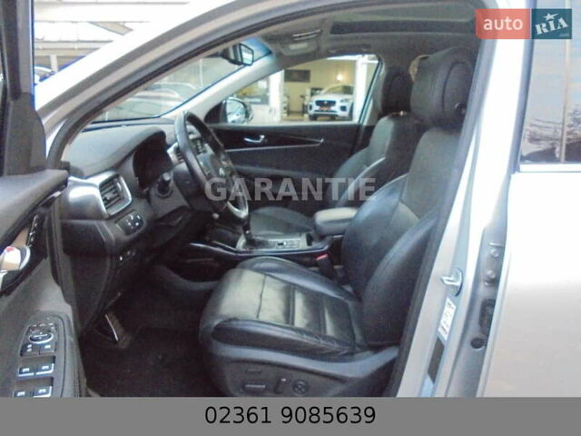 Серый Киа Соренто, объемом двигателя 2.2 л и пробегом 171 тыс. км за 22499 $, фото 9 на Automoto.ua