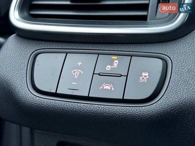 Серый Киа Соренто, объемом двигателя 2.2 л и пробегом 193 тыс. км за 21300 $, фото 47 на Automoto.ua