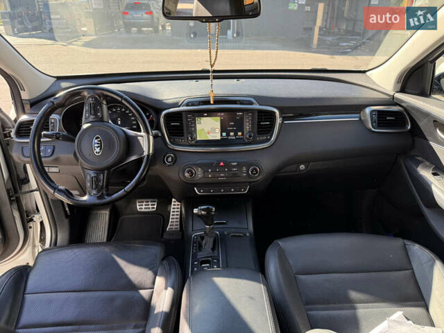 Сірий Кіа Соренто, об'ємом двигуна 2.2 л та пробігом 215 тис. км за 22500 $, фото 23 на Automoto.ua