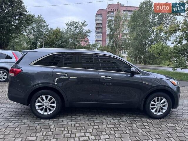 Серый Киа Соренто, объемом двигателя 2.4 л и пробегом 171 тыс. км за 15200 $, фото 7 на Automoto.ua