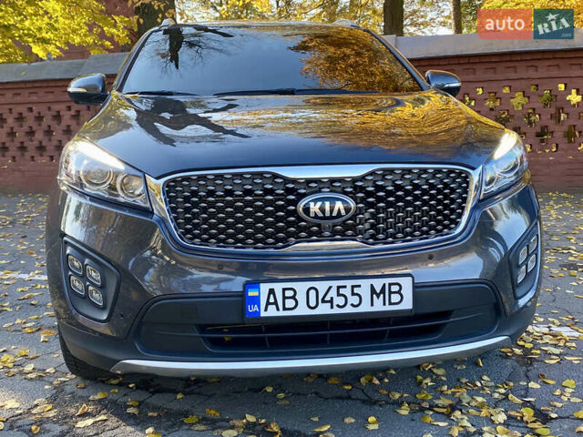 Серый Киа Соренто, объемом двигателя 2.2 л и пробегом 180 тыс. км за 25000 $, фото 3 на Automoto.ua