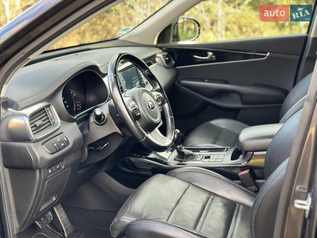 Серый Киа Соренто, объемом двигателя 2.2 л и пробегом 149 тыс. км за 21000 $, фото 35 на Automoto.ua