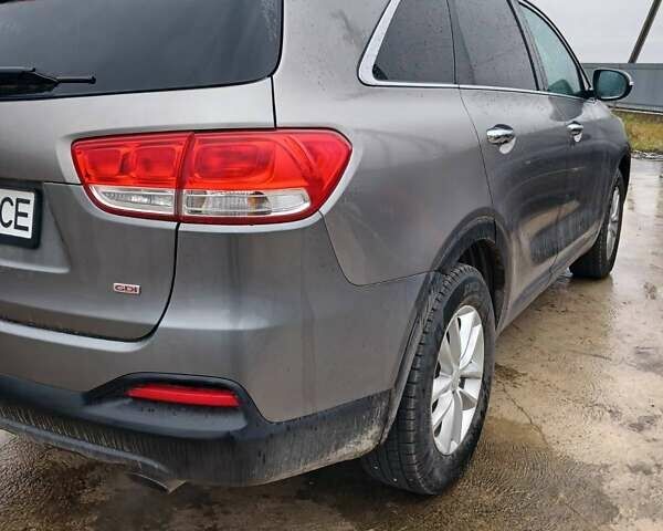 Серый Киа Соренто, объемом двигателя 2.36 л и пробегом 110 тыс. км за 14000 $, фото 5 на Automoto.ua