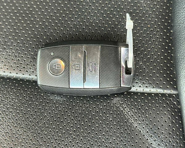 Серый Киа Соренто, объемом двигателя 2.2 л и пробегом 149 тыс. км за 21000 $, фото 110 на Automoto.ua