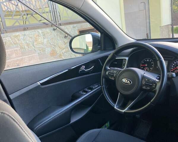 Сірий Кіа Соренто, об'ємом двигуна 2 л та пробігом 140 тис. км за 18200 $, фото 20 на Automoto.ua