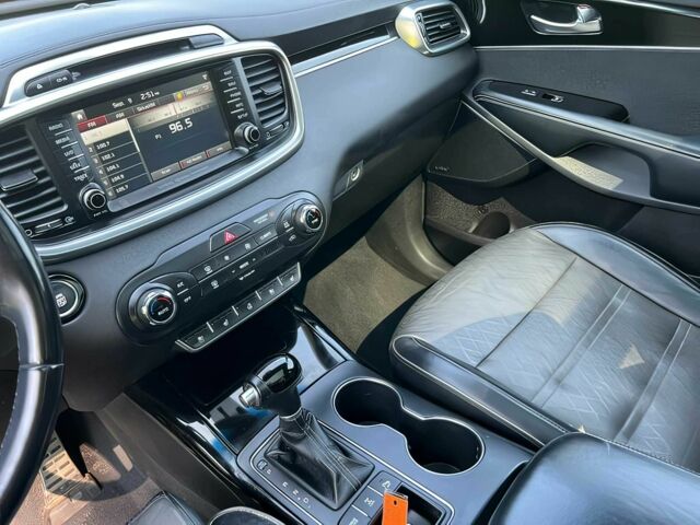 Сірий Кіа Соренто, об'ємом двигуна 3.3 л та пробігом 79 тис. км за 9400 $, фото 11 на Automoto.ua