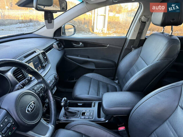 Сірий Кіа Соренто, об'ємом двигуна 2.2 л та пробігом 156 тис. км за 21300 $, фото 26 на Automoto.ua