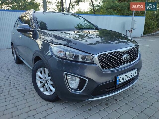 Серый Киа Соренто, объемом двигателя 2.2 л и пробегом 160 тыс. км за 22900 $, фото 2 на Automoto.ua