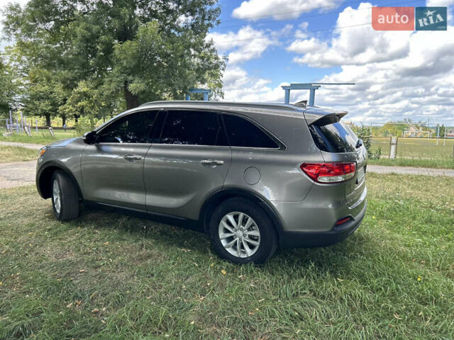 Серый Киа Соренто, объемом двигателя 2.36 л и пробегом 188 тыс. км за 14999 $, фото 30 на Automoto.ua