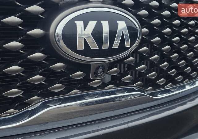 Серый Киа Соренто, объемом двигателя 2.2 л и пробегом 135 тыс. км за 21700 $, фото 8 на Automoto.ua