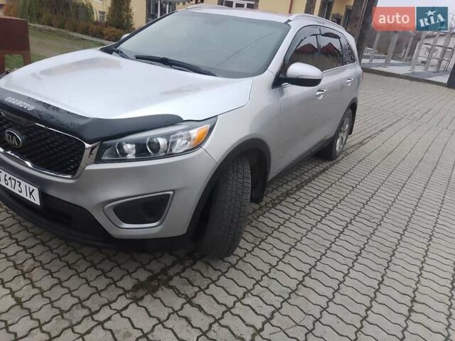 Серый Киа Соренто, объемом двигателя 2.36 л и пробегом 156 тыс. км за 16000 $, фото 5 на Automoto.ua