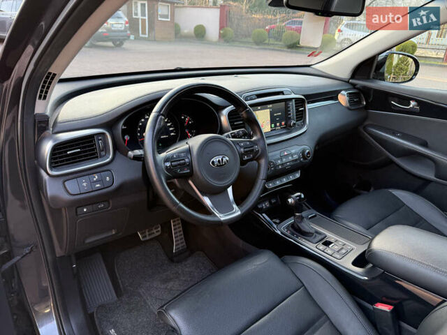 Сірий Кіа Соренто, об'ємом двигуна 2.2 л та пробігом 223 тис. км за 20750 $, фото 50 на Automoto.ua
