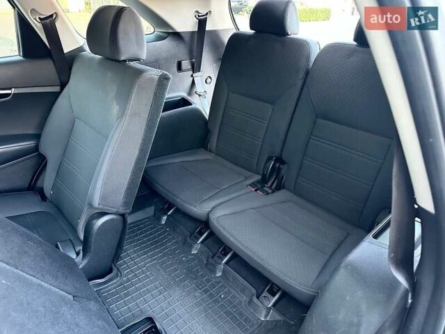 Серый Киа Соренто, объемом двигателя 2.36 л и пробегом 137 тыс. км за 16700 $, фото 17 на Automoto.ua