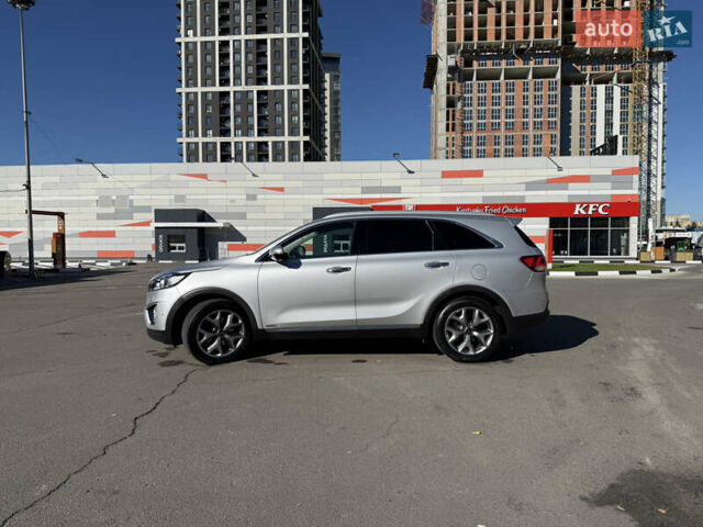 Сірий Кіа Соренто, об'ємом двигуна 2.2 л та пробігом 215 тис. км за 22500 $, фото 3 на Automoto.ua