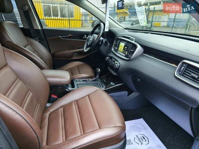 Серый Киа Соренто, объемом двигателя 2.2 л и пробегом 237 тыс. км за 21700 $, фото 12 на Automoto.ua